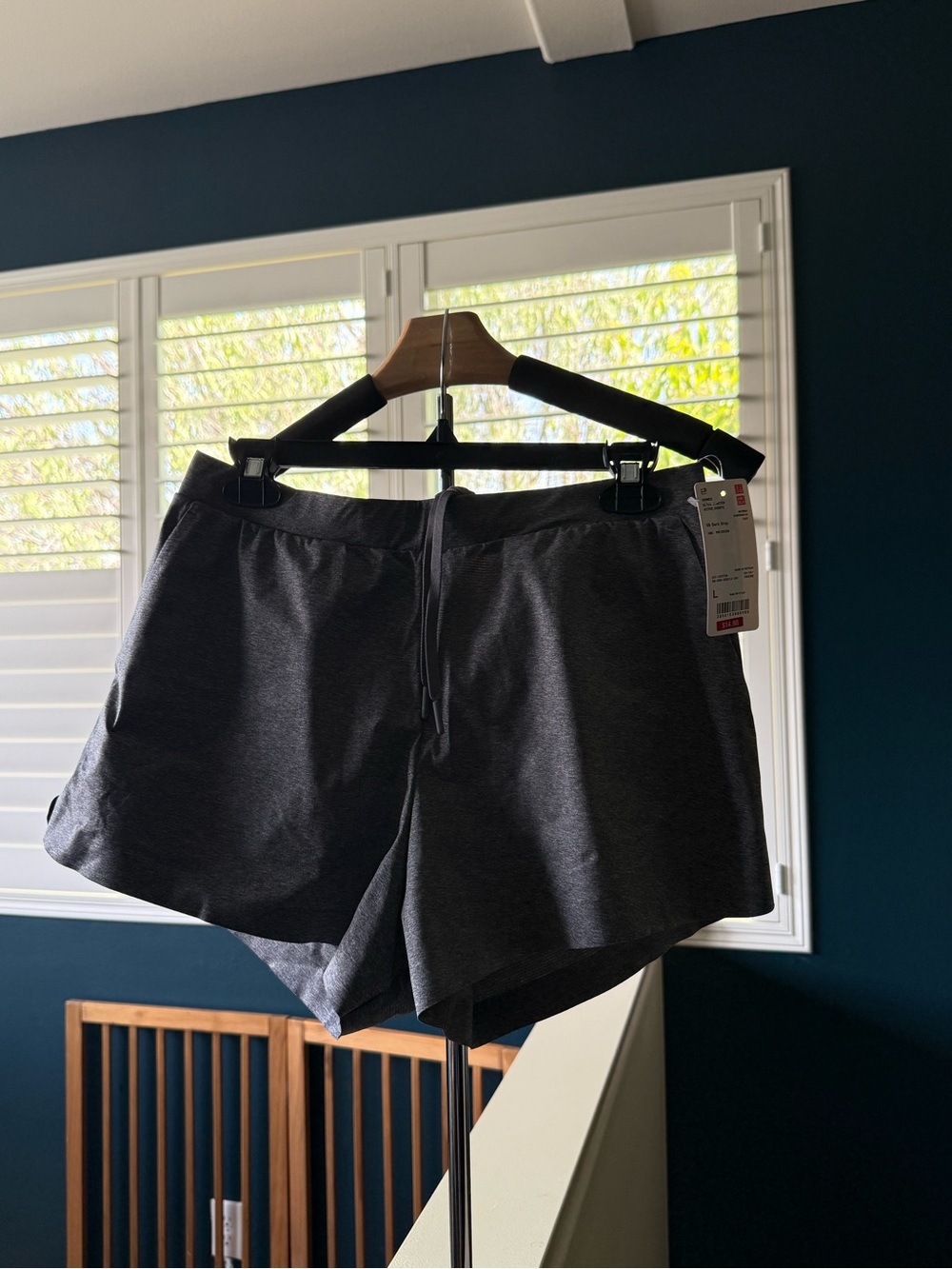 Uniqlo Women's Dark Gray Ultra Stretch Active Shorts